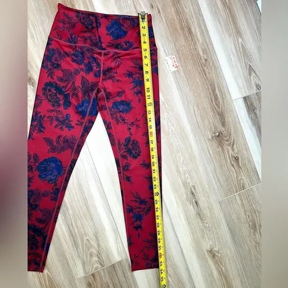 FREE PEOPLE Movement Burgundy Combo Ashford Lose Leggings Size Small - Picture 7 of 8